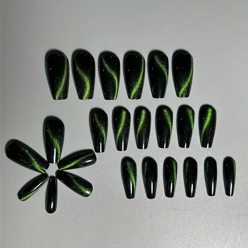 24pcs Gradient Cat Eye Trapezoid Nails: Autumn/Winter Black & Green Nail Art Stickers