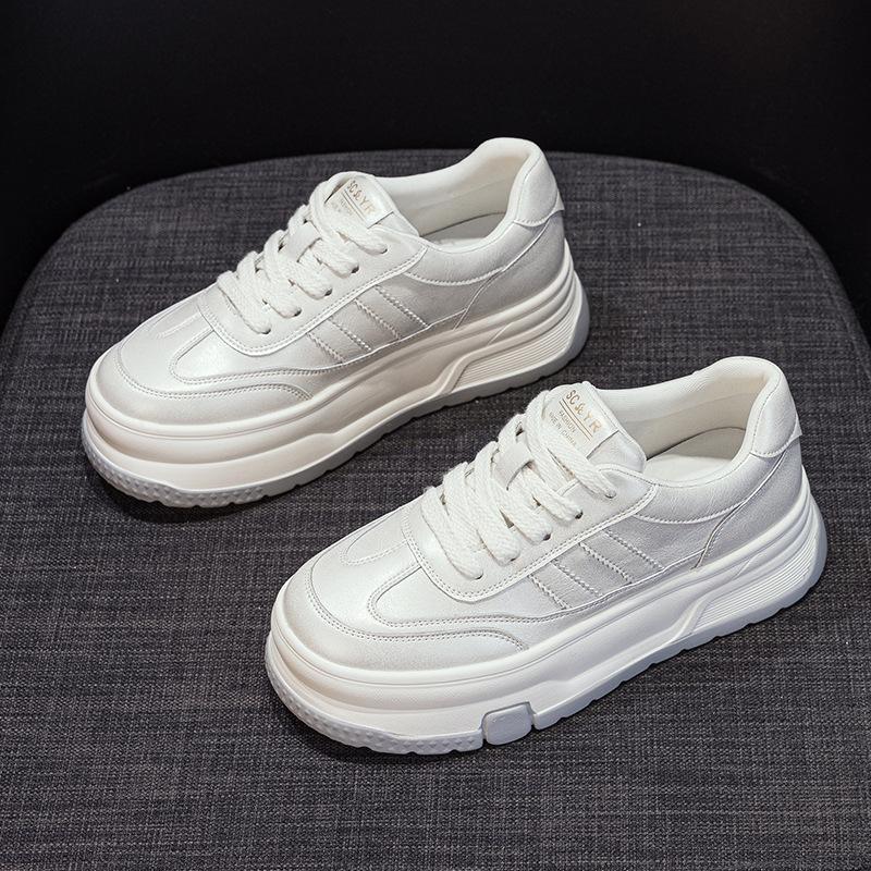 

Модные маленькие белые туфли Женские кроссовки на платформе 2025 Весна Новые спортивные туфли на платформе Женские повседневные универсальные кеды Мода 40 белый