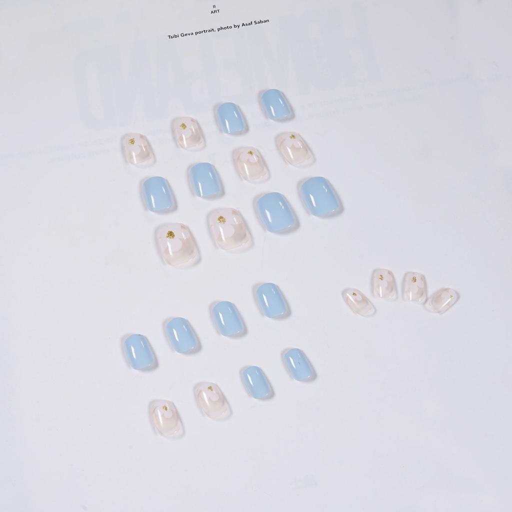Simple light blue cute wearing nail short gold glitter flower manicure fake nail nail piece