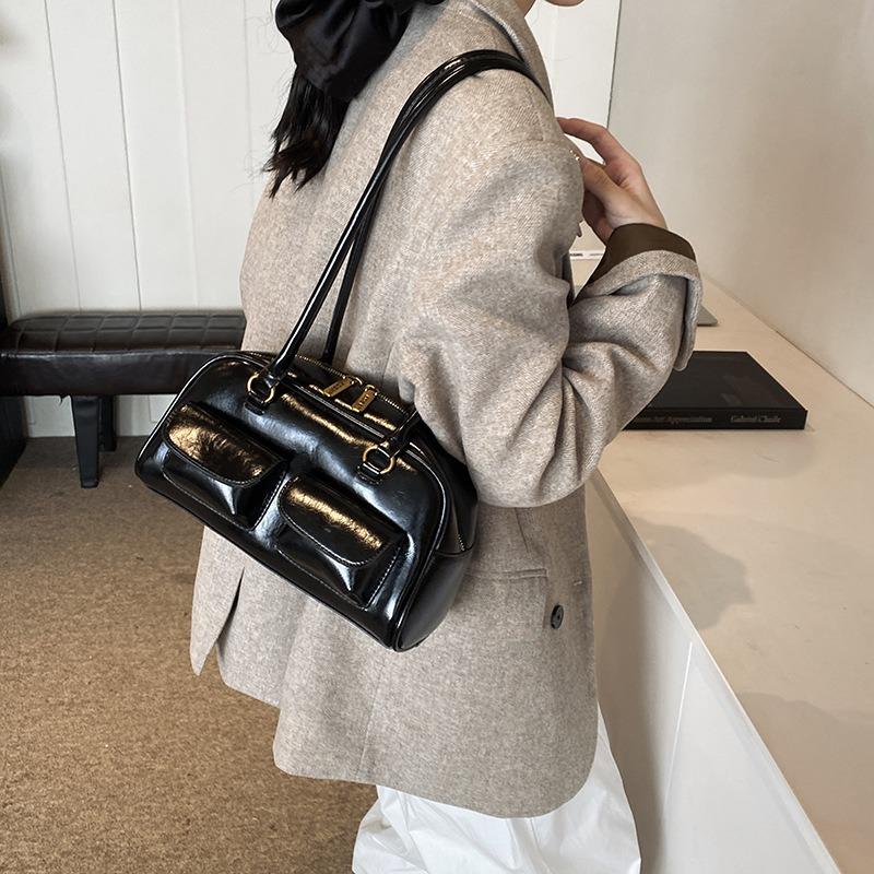 Retro Underarm Bag Women's New High-end Texture Shoulder Tote Bag Niche Large-capacity Portable Commuter Bag