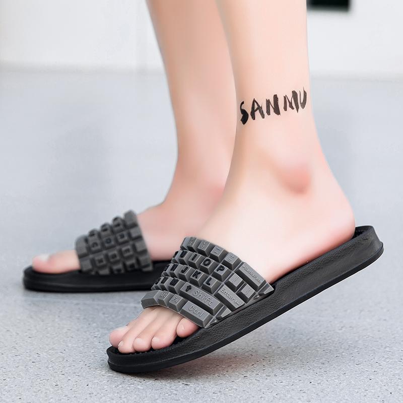 Fashion Summer Men Slippers Keyboard Design Platform Sandals Street Outdoor Clogs Quick Dry Beach Slippers Flip Flops Indoor Home Shoes