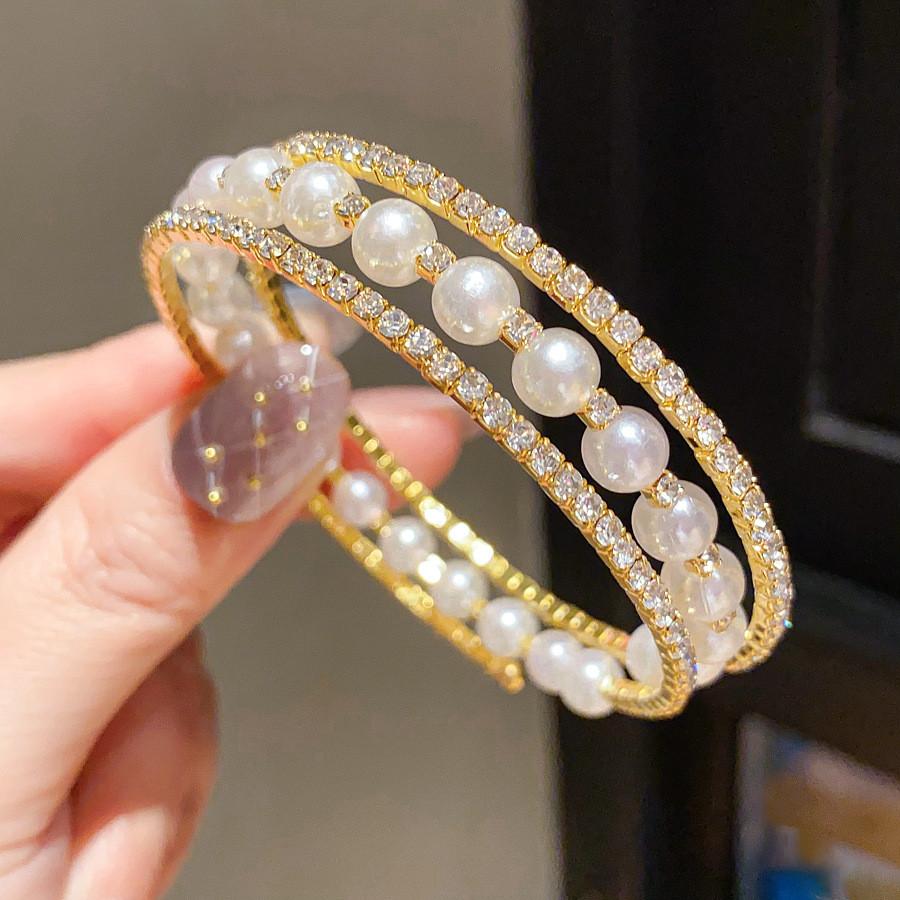 Pearl Beaded Three Layer Open Bracelet With Rhinestone Embellishments For Elegant Fashion Accessory золотой