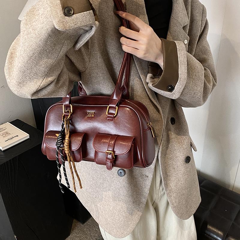 Retro Niche Underarm Bag Women's Autumn and Winter 2025 New Trendy Korean High-end Portable Large-capacity Bowling Bag