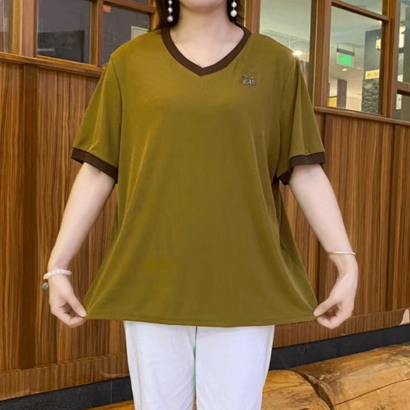 Plus Size Heart-Neck Mid-Age Women s Top: Fashionable & Belly-Covering 4XL (160-180 Jin)