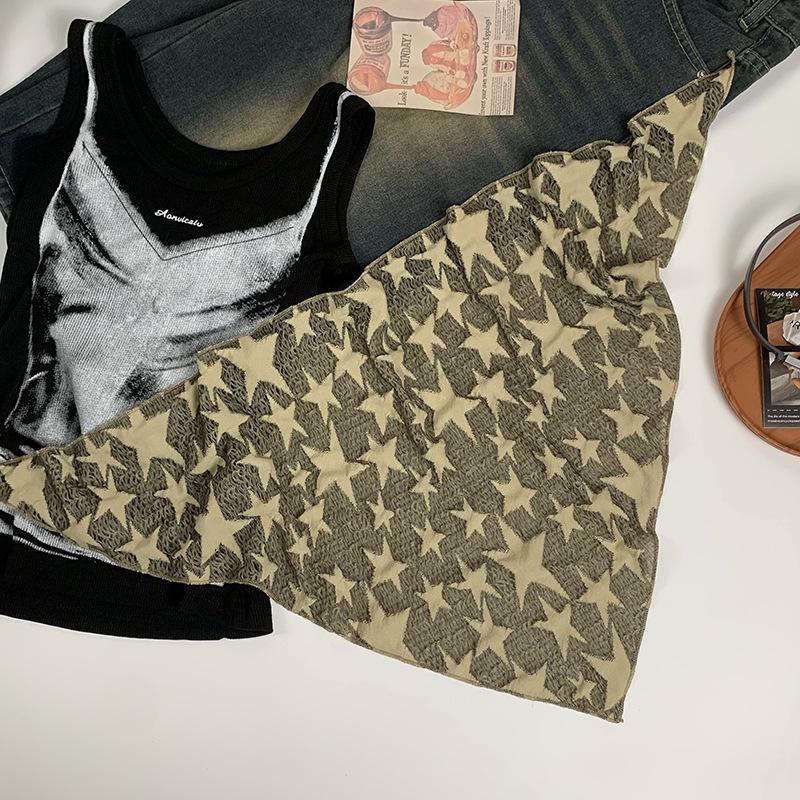 Wasteland-Inspired Y2K Lucky Star Bandana: Spicy Girl Subculture Silk Scarf for Women, Street Hip-Hop Style