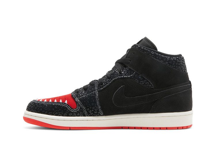Air Jordan 1 Mid SE 'SiEMPRE Familia'