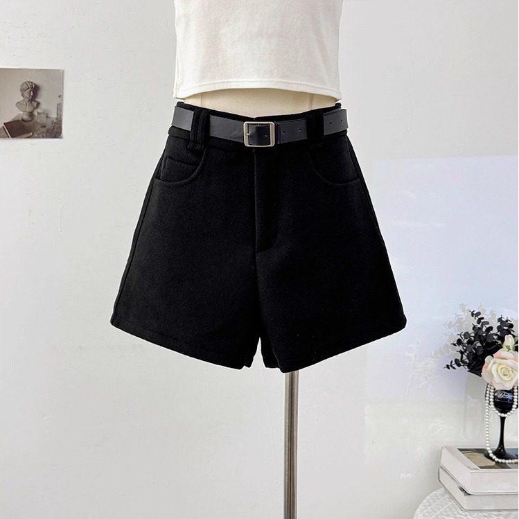 

Petite Women s Black High-Waisted A-Line Wool Shorts - Versatile, Slimming Bootcut Pants for Spring & Autumn S