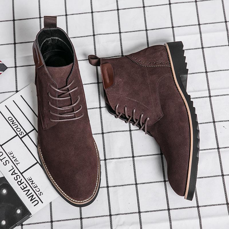 Men Retro Chelsea Boots Pointed Second Layer Cowhide European Style Outdoor Training Business Ankle Boots Size 38-45 Men Boots
