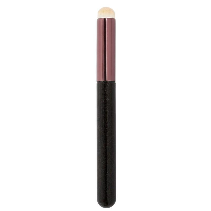 Q Soft Silicone Lip Brush: Portable Mini Round Head Lipstick & Concealer Applicator with Cover.