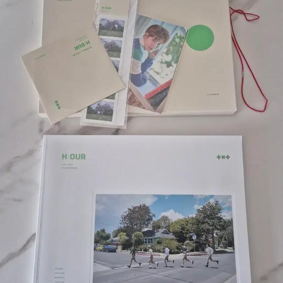 TXT 4 Types of Photobooks Used