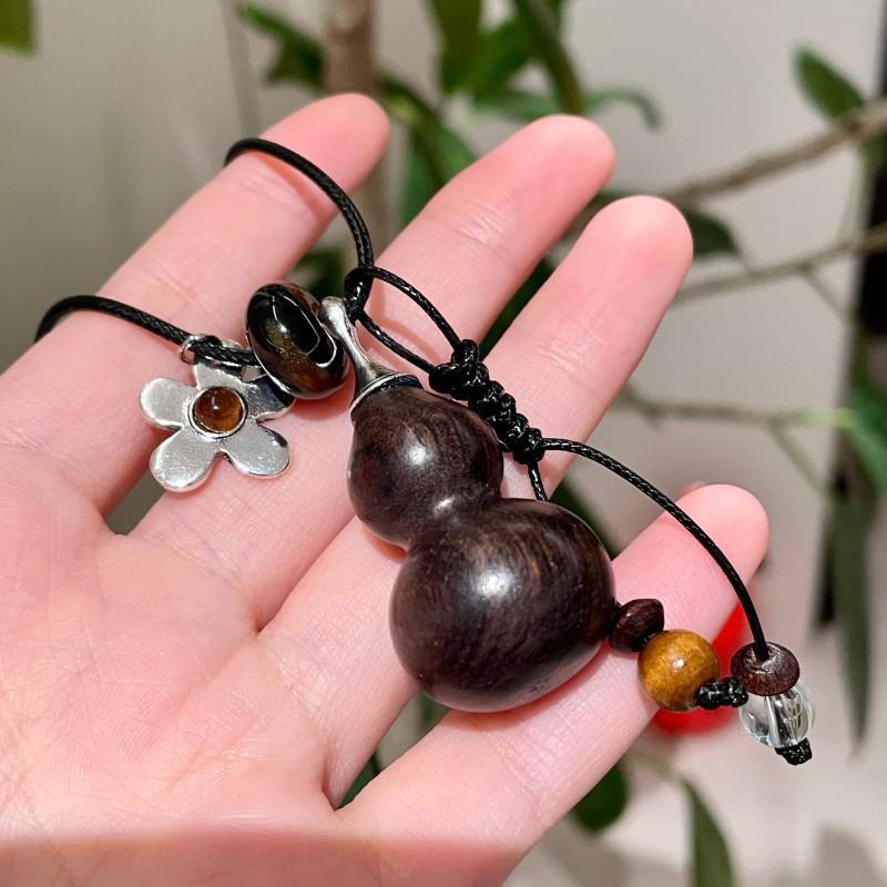 תליון גוזם פרח דלעת עץ סיני עם חרוזי קריסטל שרשרת סוודר שרשרת משיכה דלעת עץ שרשרת עצם הבריח