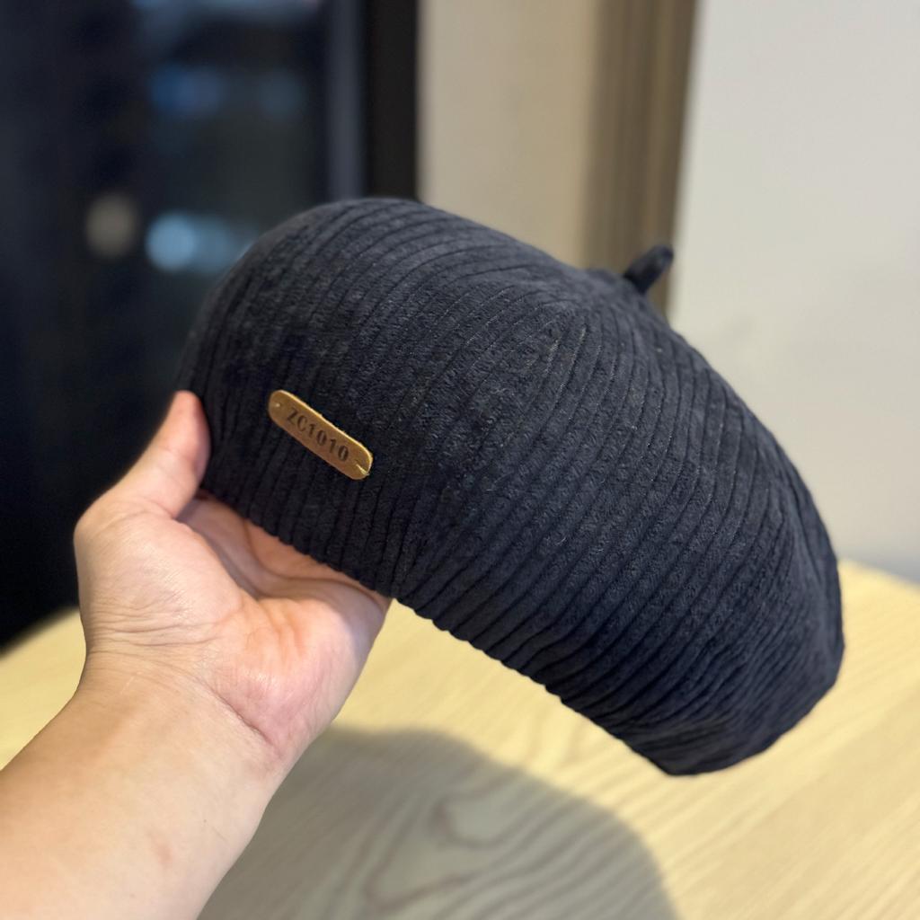 New Corduroy Letter Leather Label Beret for Women Early Autumn Casual Fashion Versatile Painter Hat Temperament Literary Pumpkin