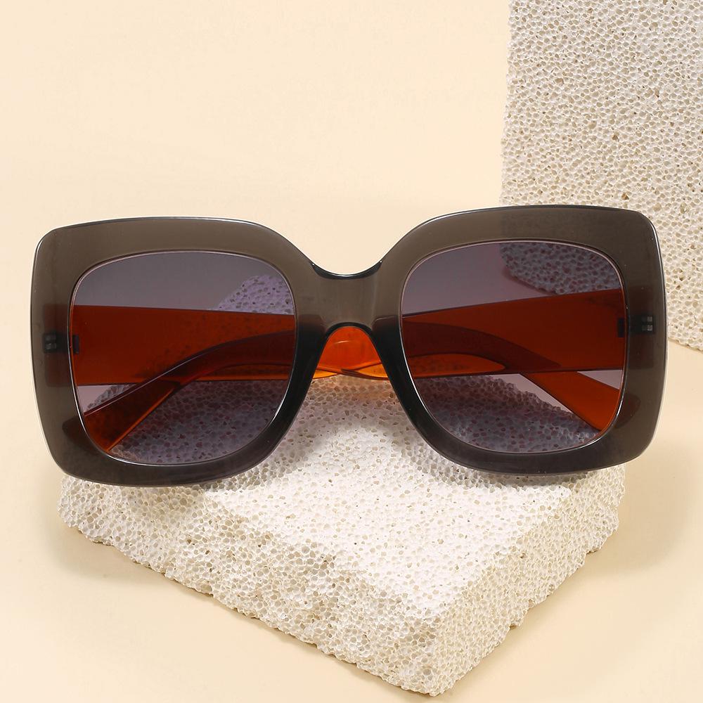 Chic Color-Block Sunglasses: Trendy, Large Frame, UV Protection, and Flattering for All Faces.
