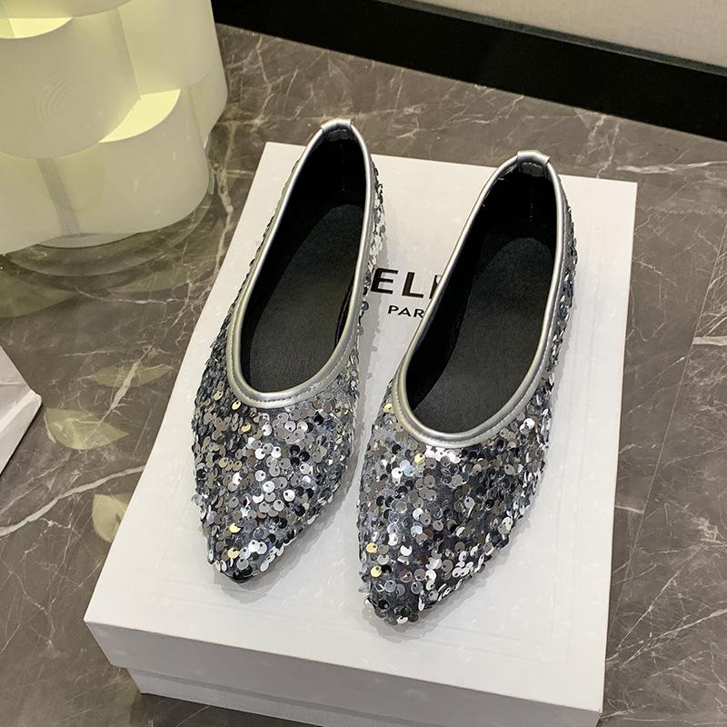 

Pointed sequins flat silver single shoes women s versatile new shallow mouth large size women s shoes 35 срібний