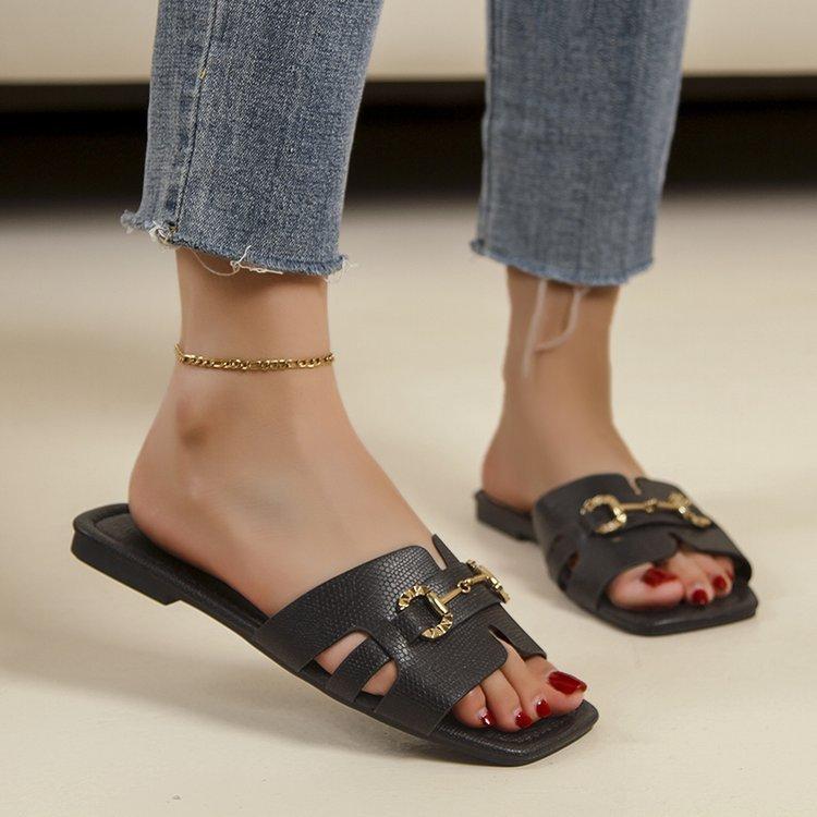 Summer New Outer Wear Metal Buckle Square Head Flat Bottom Slippers Women's Sandals European and American Large Size Slippers Women