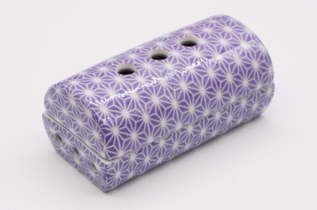 Horizontal Cylindrical Incense Burner, for Laying Incense Sticks, Mino Ware, Purple, Hemp Leaf Pattern (Nezuko Design), Eirakuya, Established in 1820