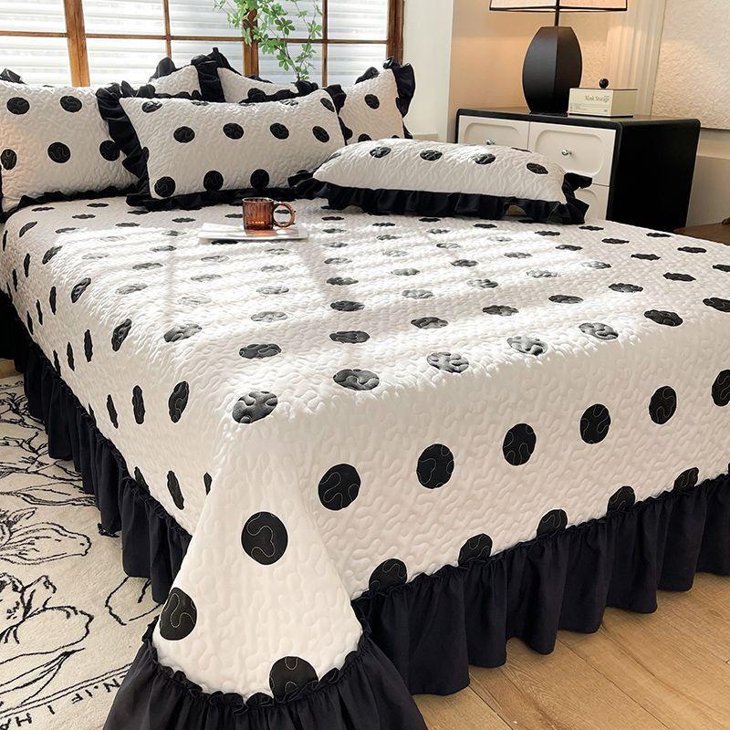 Four Piece Bed Cover Cotton Quilted Bed Sheet Set Non Slip Mattress Protector With Pillowcases For All Seasons Bedding Essentials