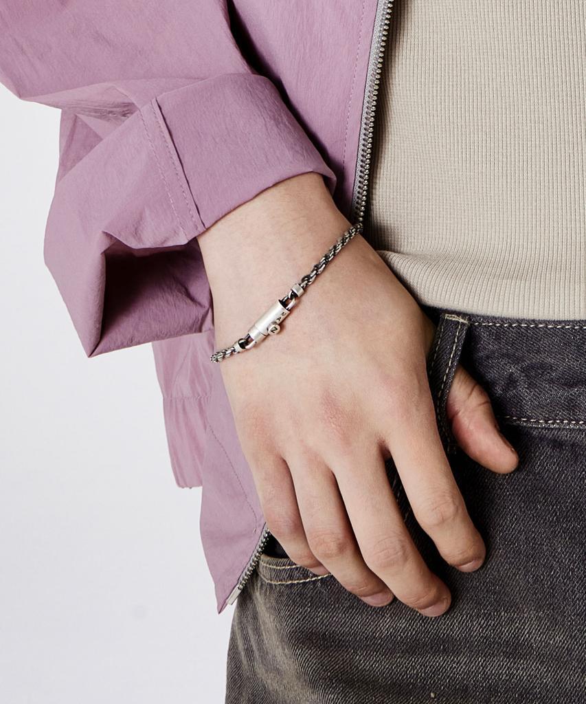 Maz Silver Antique Magnet Twist Chain Bracelet