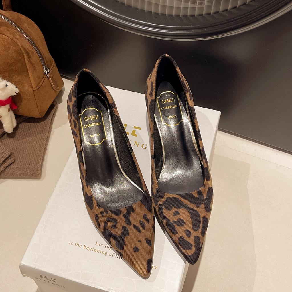 Sharp Pointed French Leopard Print Cat Heel Women's Singles 2025 New Shallow Mouth Commuting Versatile Women's Office High Heels