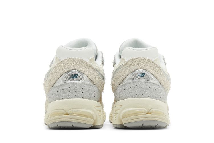 New Balance 2002R Linen Men's Sneakers