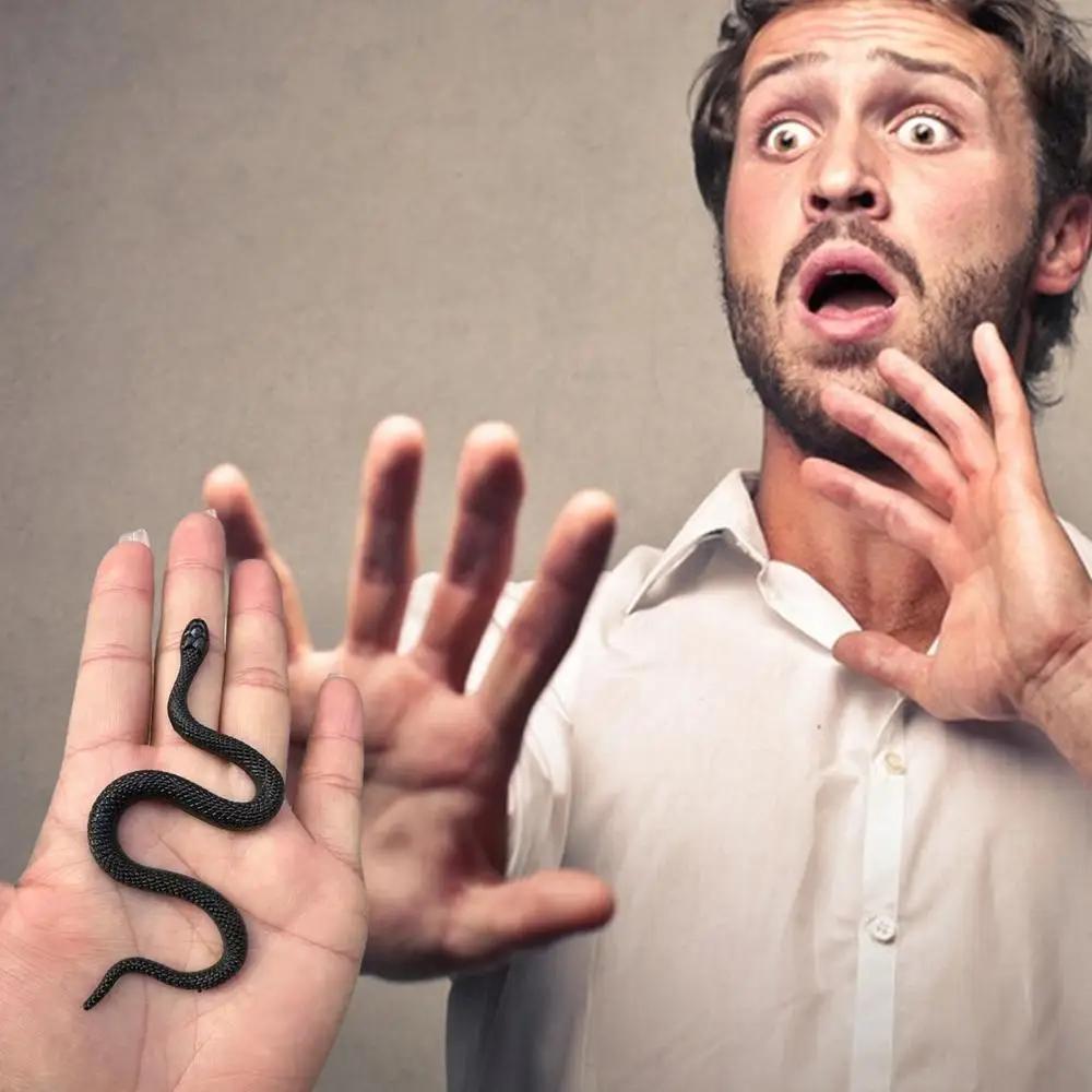 Mini Black Snake Soft Rubber Snake Toy Novelty Realistic Fake Scary Halloween April Fools' Day Party Funny Prank Props