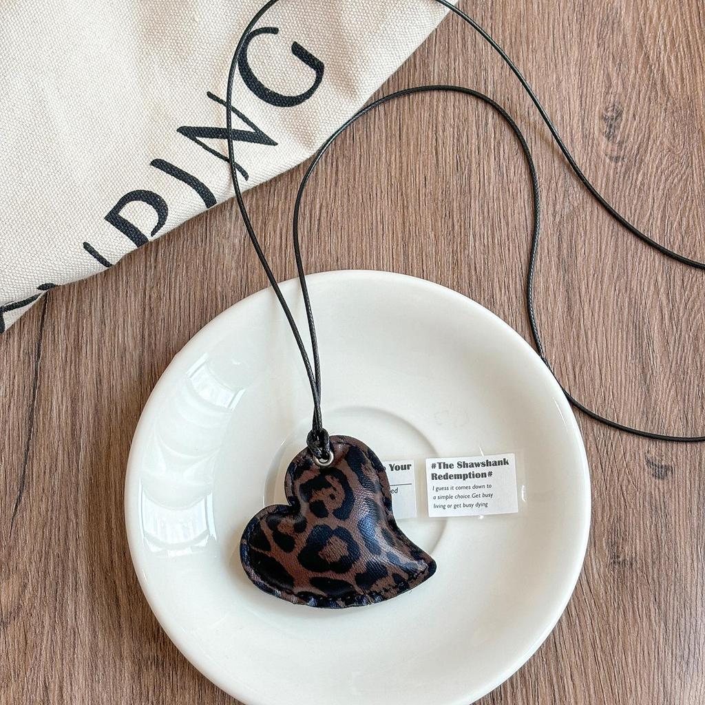 Leopard Print Leather Star & Heart Pendant Necklace - Fashionable, Casual, Versatile Sweater Chain Jewelry