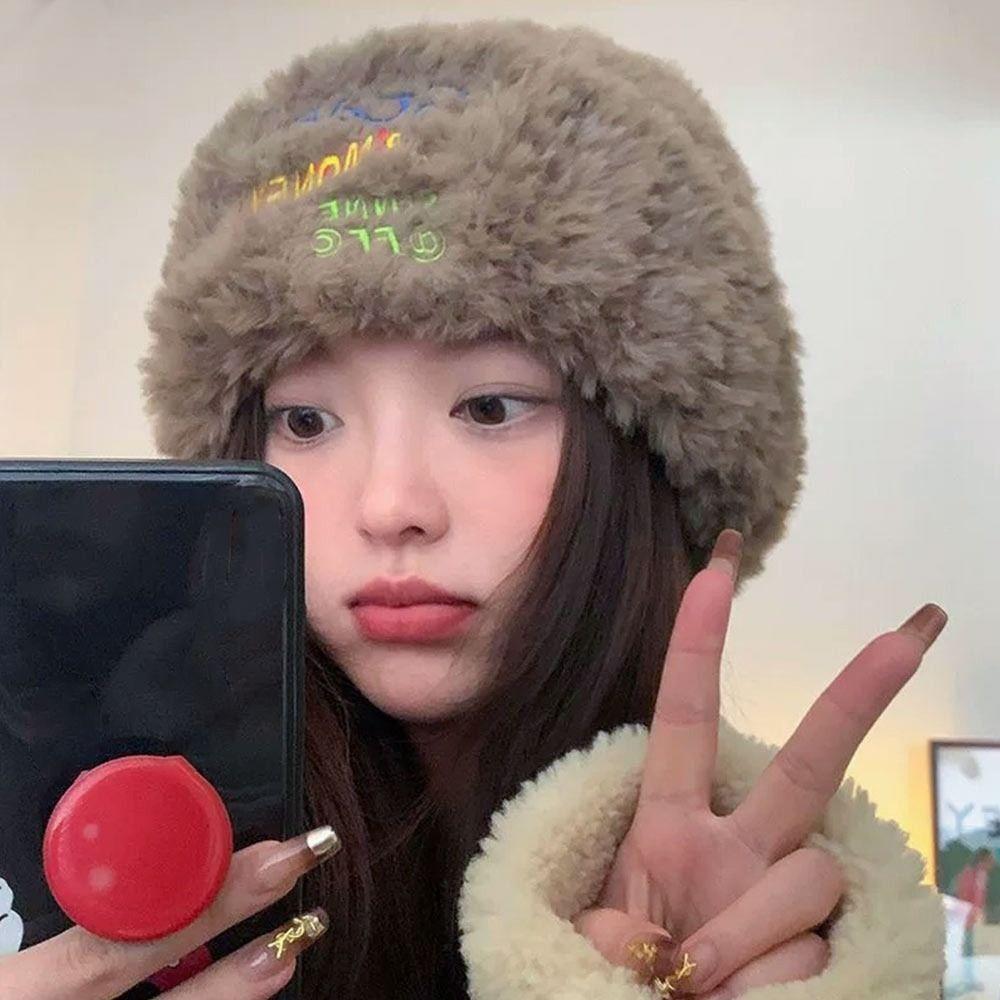 

Wool Plush Winter Cap Plush Ear Protection Hat New Fluffy Fur Hat чорний