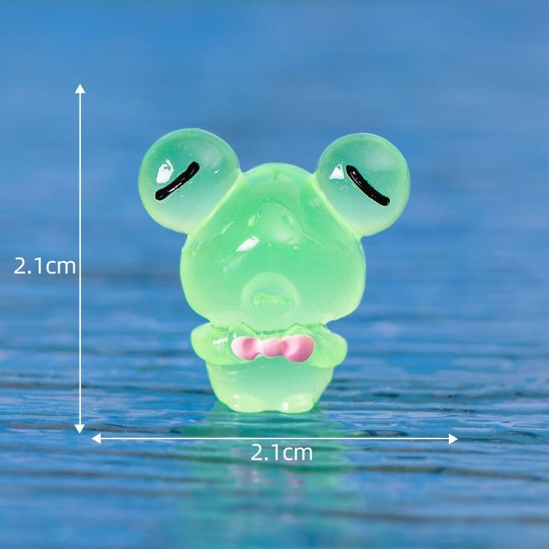 Cute Glow-in-the-dark Frog Figurine Decorative Accessories Resin Handicrafts Car Desktop Trinkets