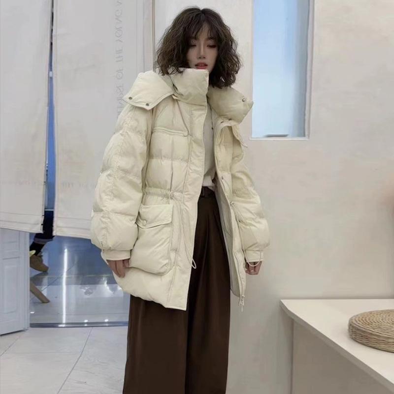 Temperament hooded waist down jacket women's short 2024 winter new bag buckle thickened and thin white duck down warm jacket
