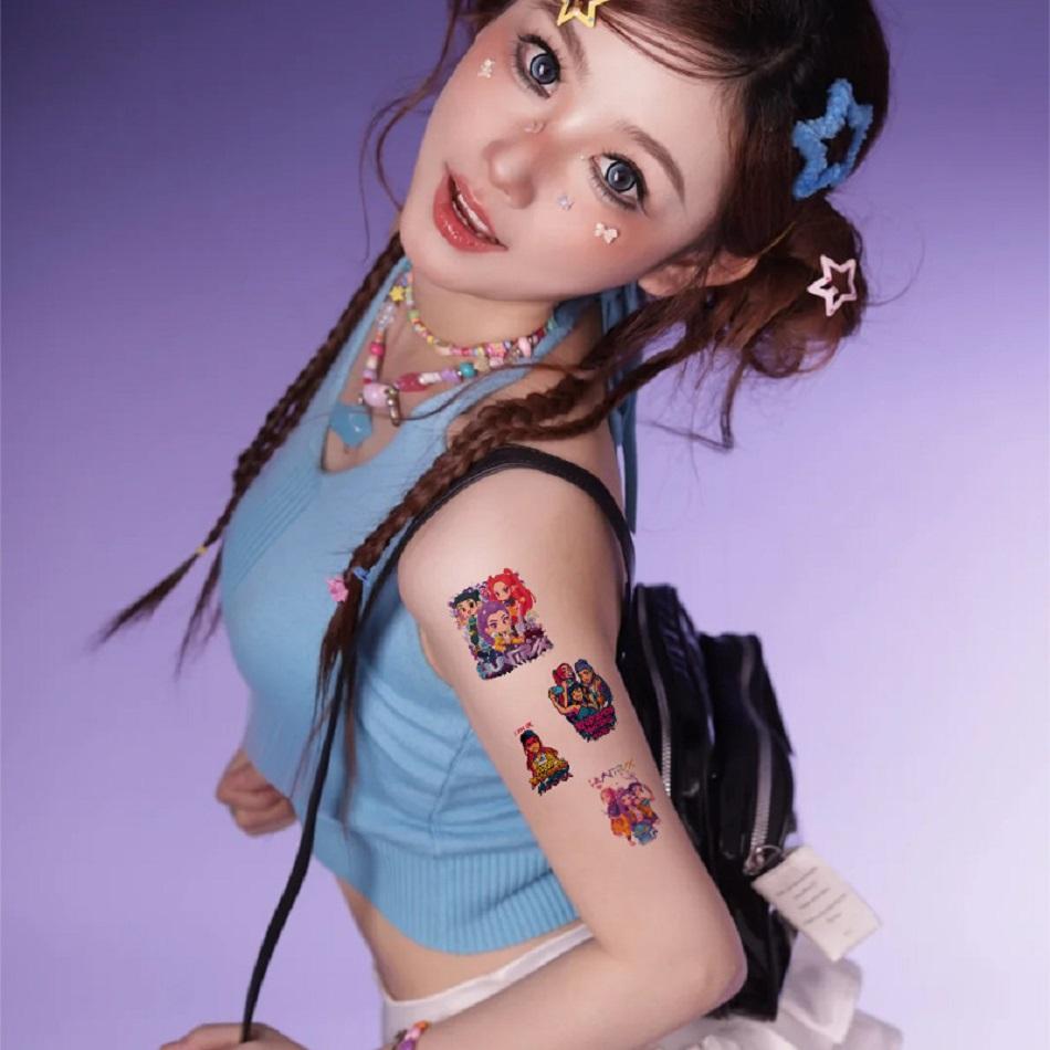 10/20/30 Stück KPop Devil Hunter Anime Peripherie Cartoon Graffiti Kreative Tattoo-Aufkleber Aufkleber niedliche Wassertransfer-Tattoos