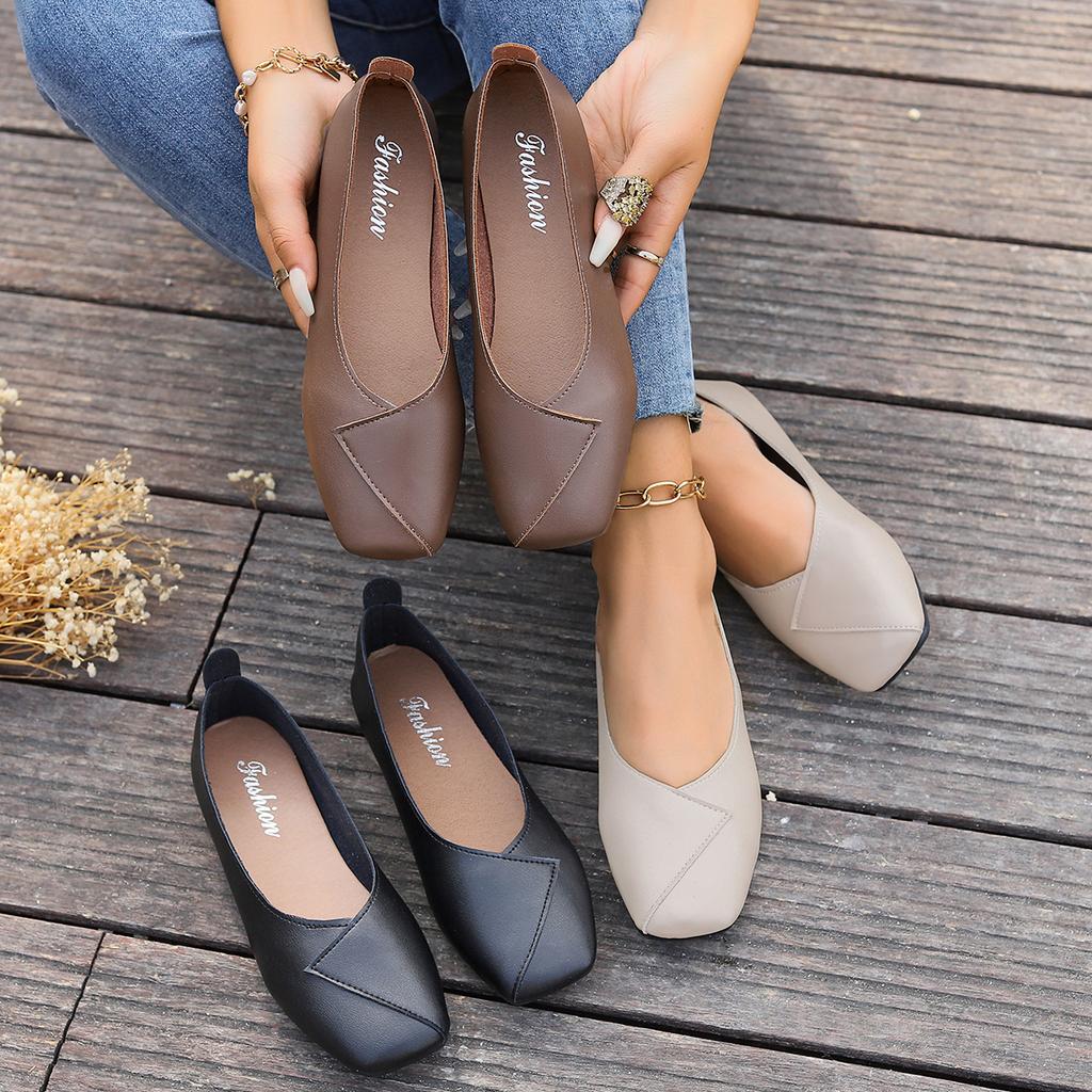 Women Flats Shoes Spring New Metal Buckle Loafers Soft Sole Shallow Mouth Sneakers Women Casual Office Comfortable Shoes Women