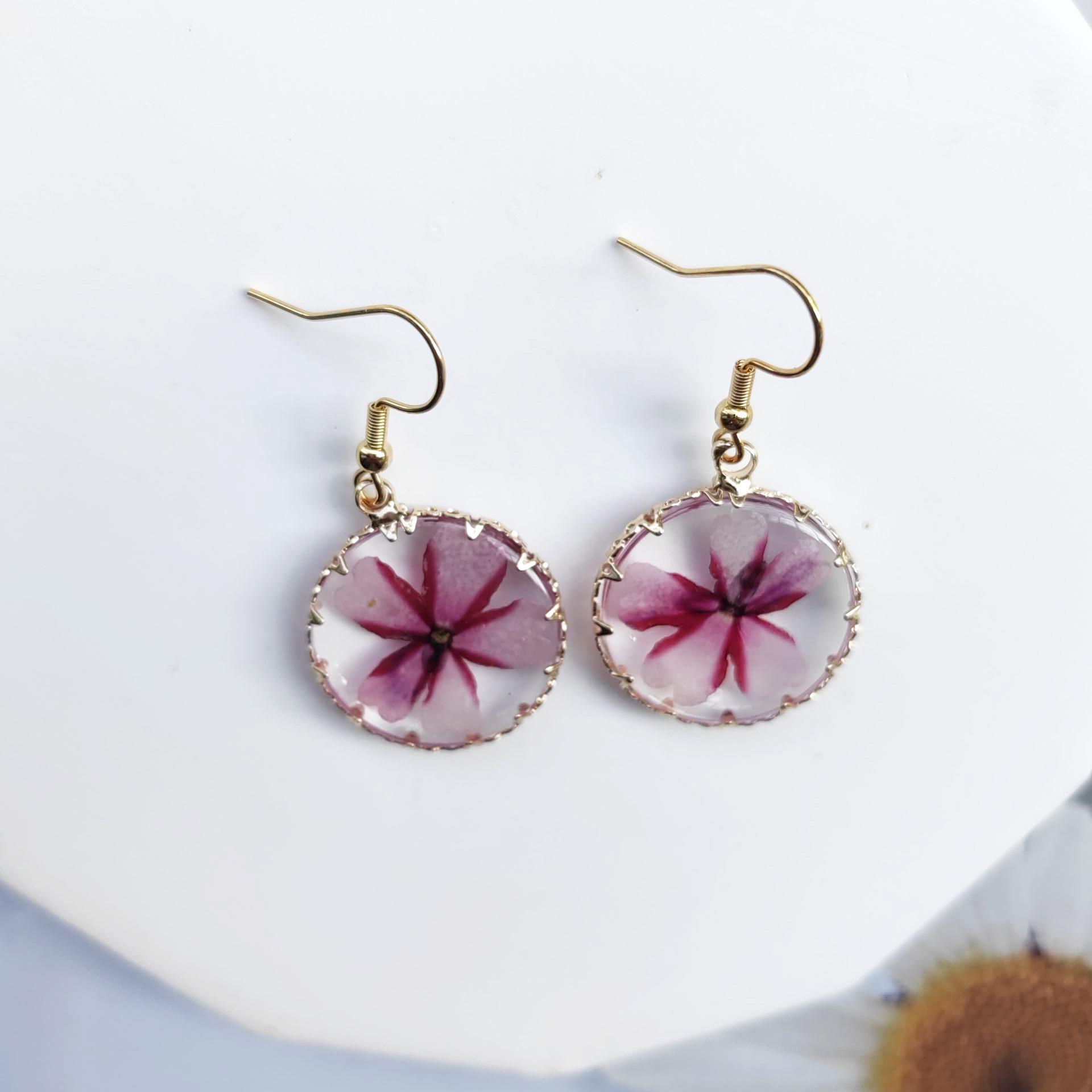 Resin Dried Flower Dangle Earrings: Natural Spring Jewelry
