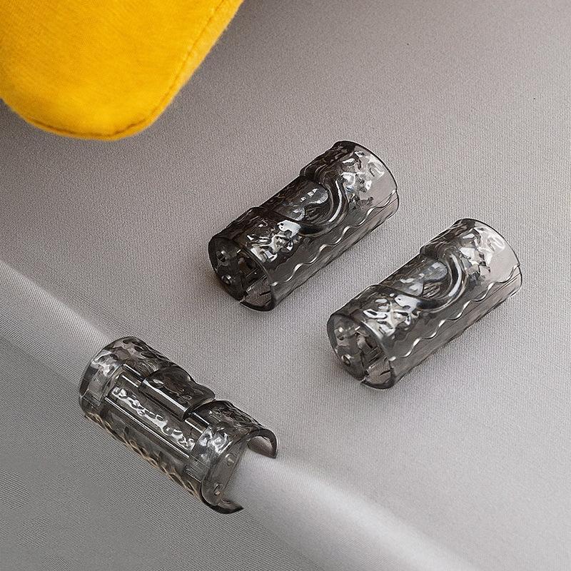 Anti-Slip Bed Sheet Fasteners