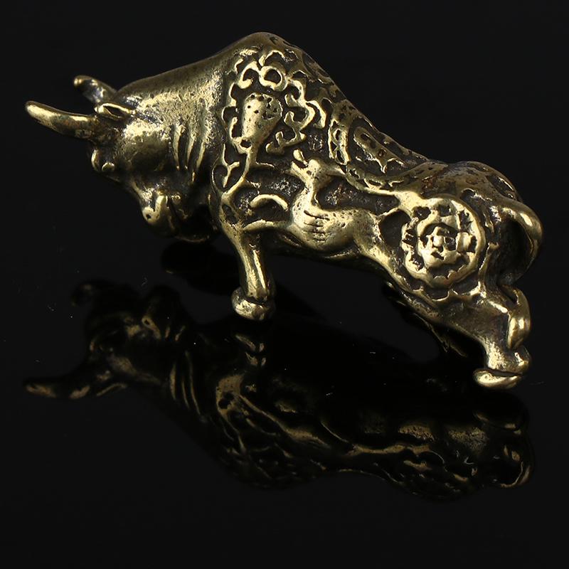 1pc Mini Portable Vintage Brass Bull Keychain Ornament Statue Ornament Gift