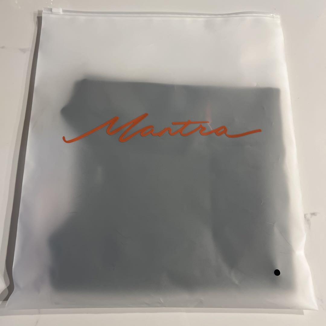 

[Б/У] Футболка BLACKPINK Jennie Mantra Ruby