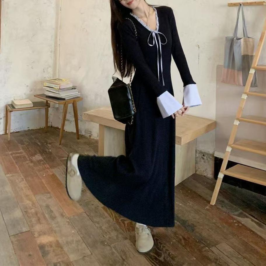 Navy Blue Flared Sleeves, Small Long-sleeved Dress, Women's Autumn and Winter Design Sense, Contrasting Colors, Waist Bottom, Long Dress Inside