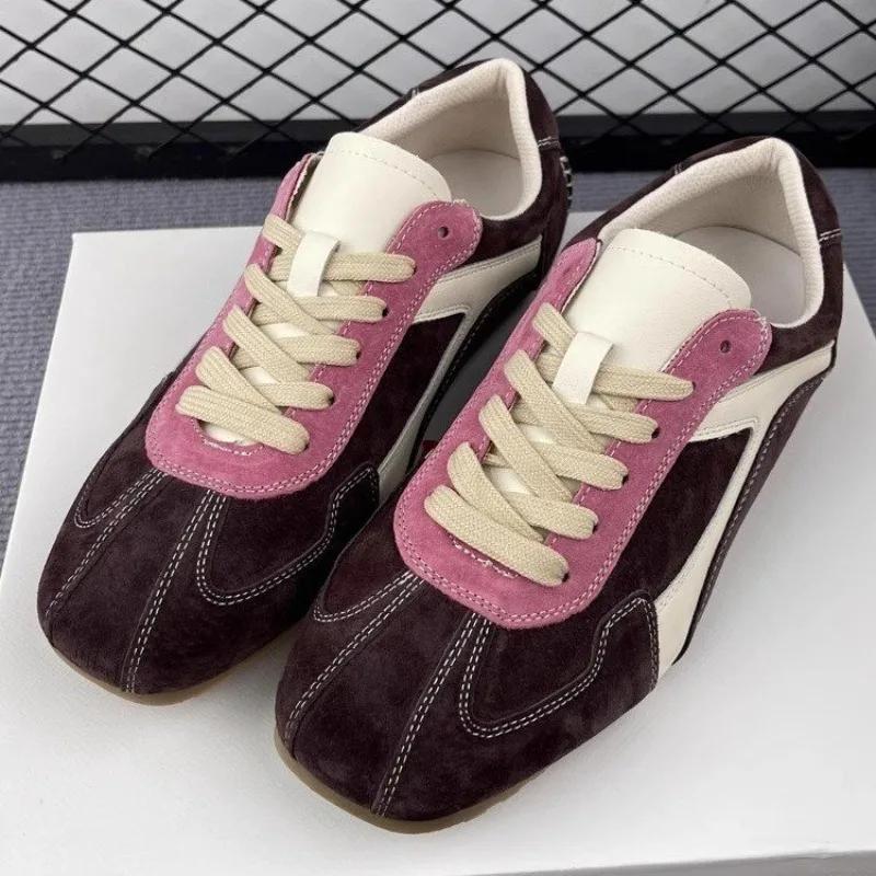 Moda Retro Alman Eğitim Kadın Spor Ayakkabıları Sonbahar Yeni Yumuşak Deri Çok Yönlü Açık Hava Günlük Spor Düz Ayakkabılar