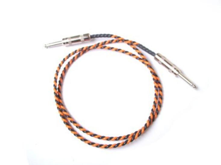 

Belden Speaker Cable #9497 1m SS (StraightStraight) MON (1m)