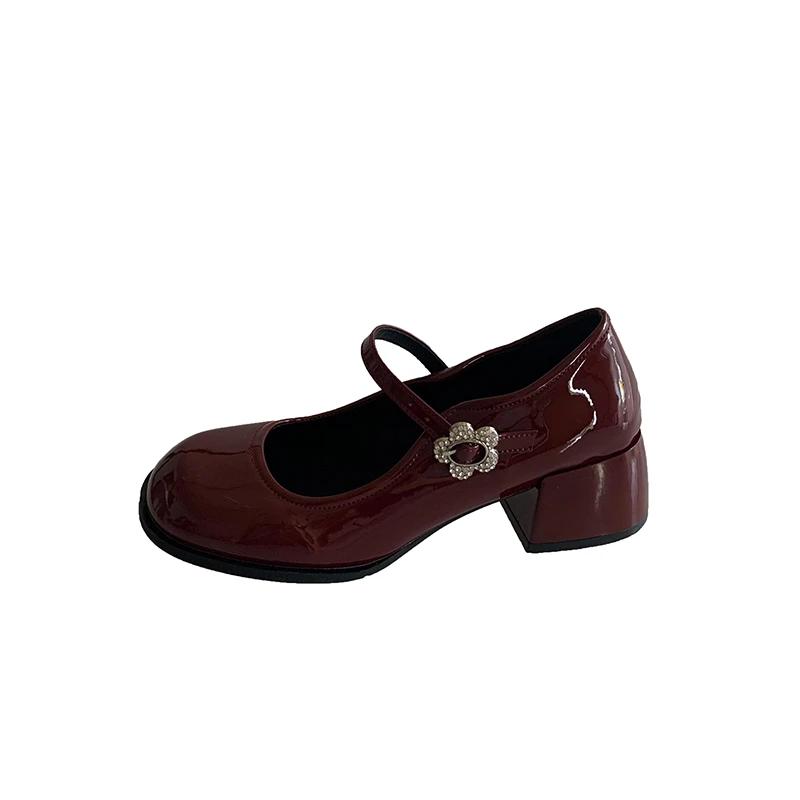 Nuove Scarpe Mary Janes da Donna di Alta Qualità Vernice Tacco Medio Scarpe da Cerimonia Punta Quadrata Scollate Cinturino con Fibbia Scarpe da Donna