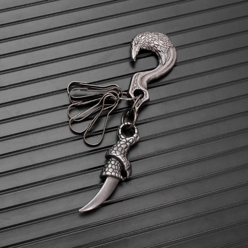 Stylish Zinc Alloy Claw Necklace Trendy Hip Hop Jewelry Lightweight Comfortable Unisex Pendant For Daily Wear And Parties