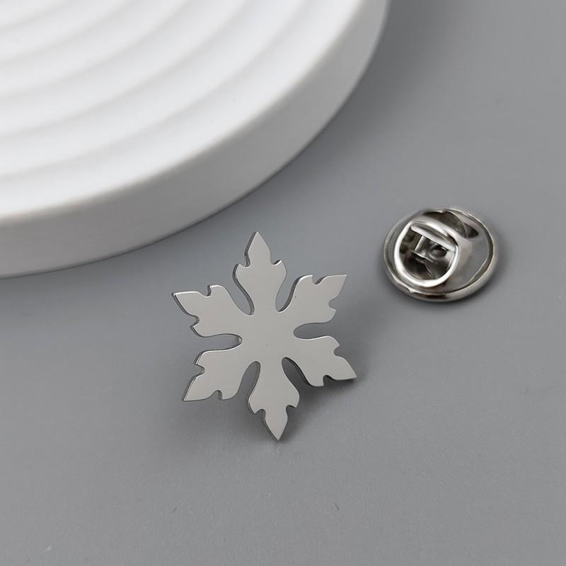 New Snowflake Brooch Cufflinks Creative Niche High-end Fashion Temperament Clothing Accessories 14k