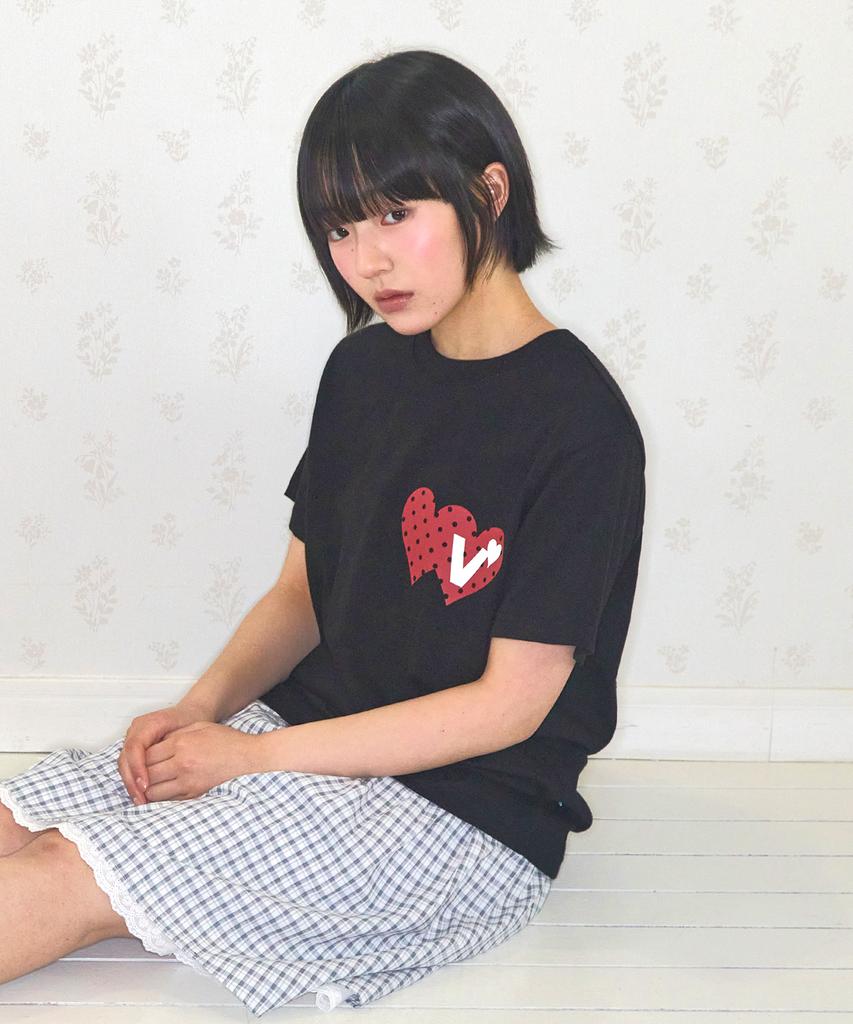VIDEO JOCKEY Double Heart T-Shirt [Black]