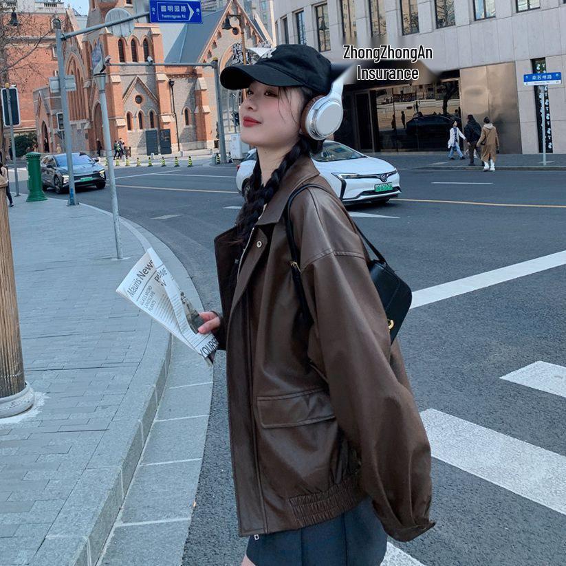 

Women s Brown Leather Jacket: 2025 Spring/Summer, Small Size, Retro Hong Kong-American Motorcycle Style by Myerard S (Recommended 80-100 jin) коричневий