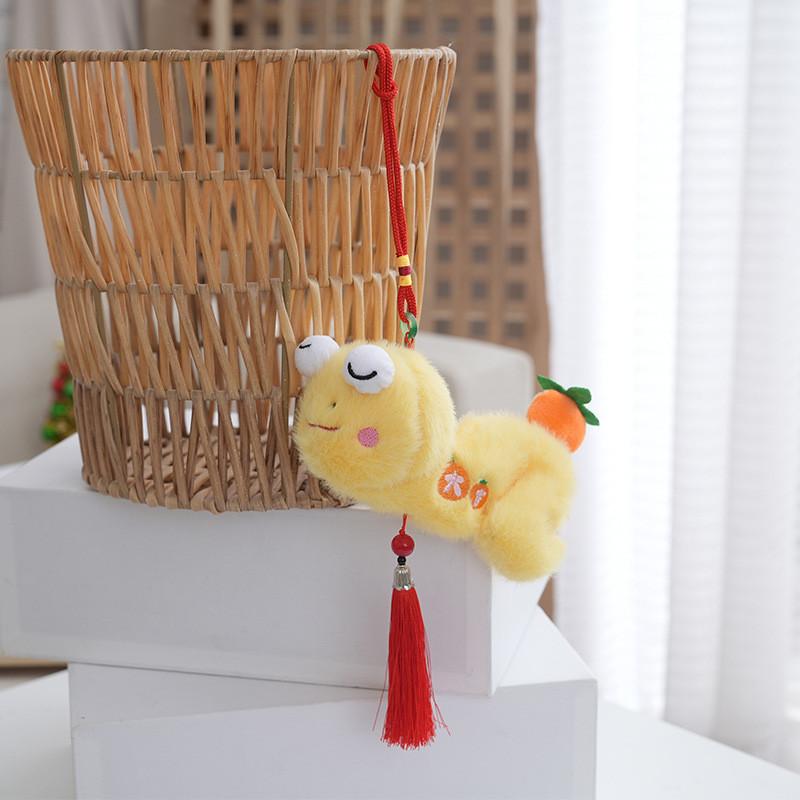 Entzückender Plüschschlangenanhänger für das Jahr der Schlange mit weicher PP-Baumwollfüllung und farbenfrohem traditionellem Design