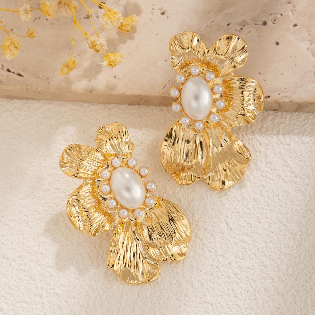 IngeSight.Z Vintage Metal Imitation Pearl Flower Stud Earrings for Women Charm Party Dinner Earrings Ear Jewelry Accessories