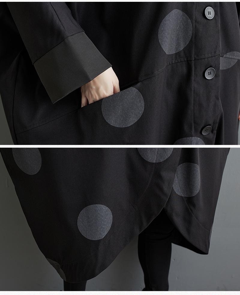 Retro Stand-Up Collar Bat Print Windbreaker Jacket for the Fall