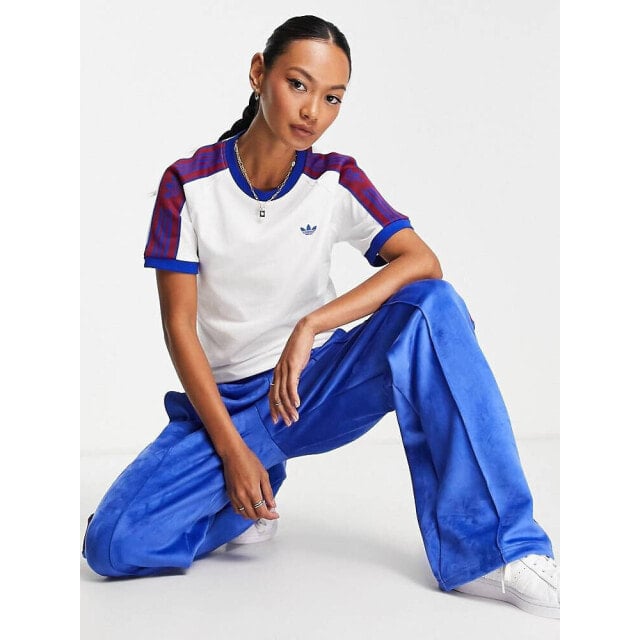

Белая футболка с лентой adidas Originals Retro Sport