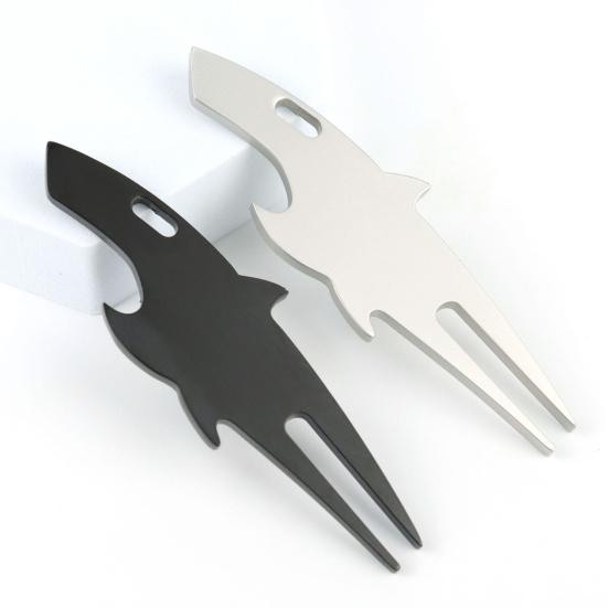 Divot-Tool Feine Verarbeitung Rostfrei Galvanisierung Hai-Form Verschleißfest Reparatur Golf-Grün