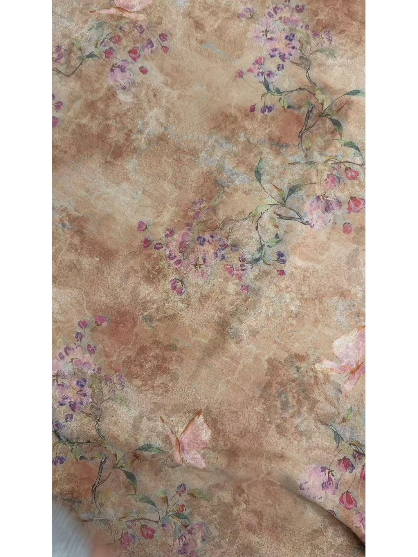 Polyester Chinese Jacquard Fabric with Butterfly Tree Branch Floral Gradient Pattern for Hanfu Dresses