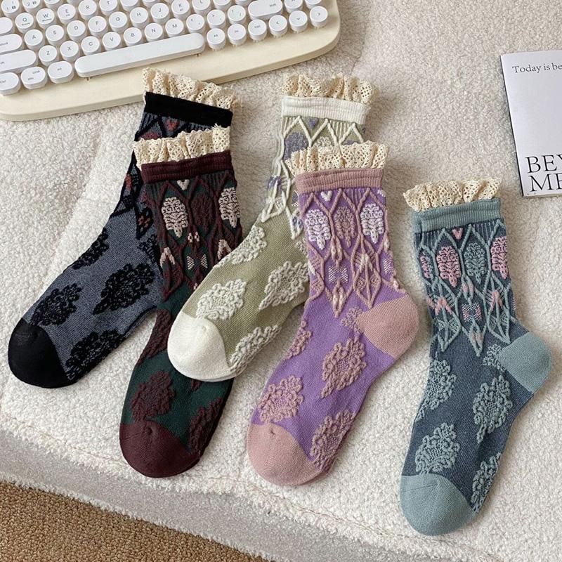 Luxury Socks Korean Fashion Women Harajuku Style Geometric 3D Textured Winter Thick Warm Cashmere Lace Designer Socks Vintage